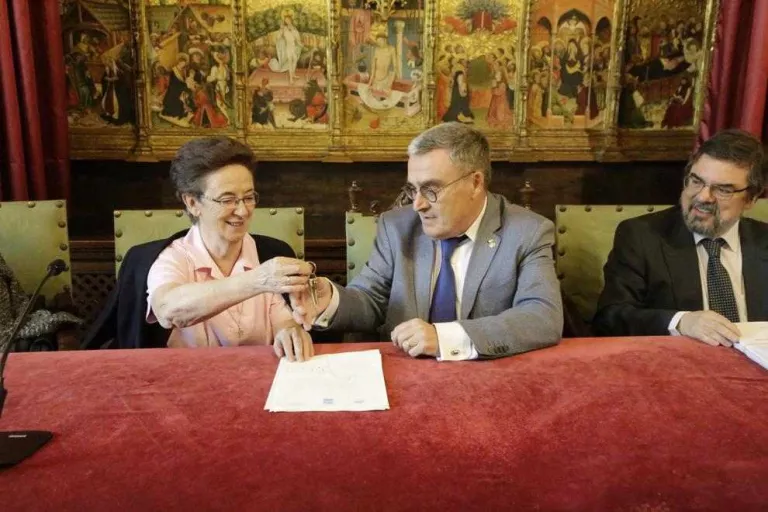 L’antic convent que acollirà ‘sense sostre’ ja és de la Paeria