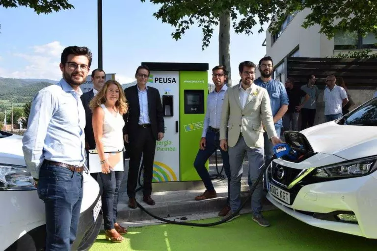 La Seu impulsa els automòbils elèctrics amb punts de recàrrega