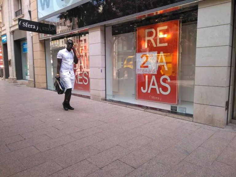 Segones rebaixes en alguns establiments de l'Eix Comercial