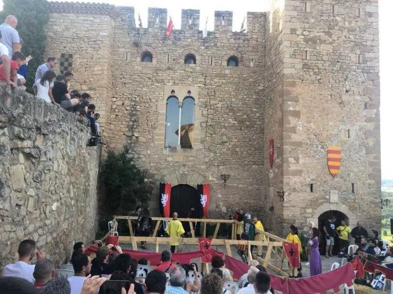 Combats medievals al castell de Montsonís