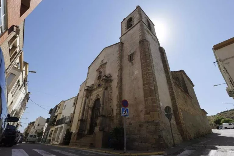 Alcoletge farà un nou accés a l’església per queixes per la dificultat de l’actual