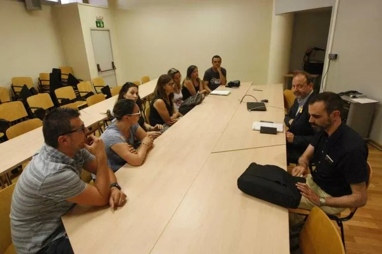 Ensenyament ja busca director per al col·legi Josep Arques