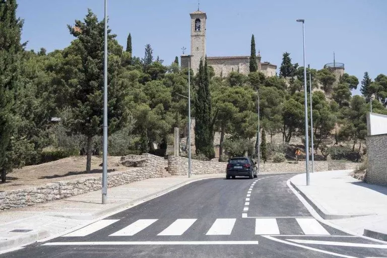 Alcaldes clamen seguretat a la C-12 i el Govern hi preveu rotondes el 2019