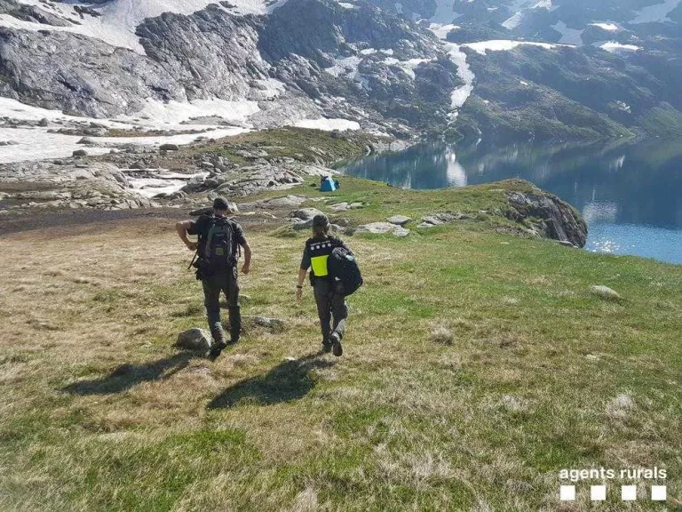 Denunciats pels Rurals per acampar il·legalment a Lladorre