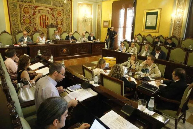 'Tombat' el reglament de participació ciutadana