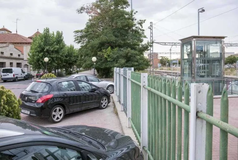 Cervera començarà enguany les obres del pàrquing a l’estació de trens