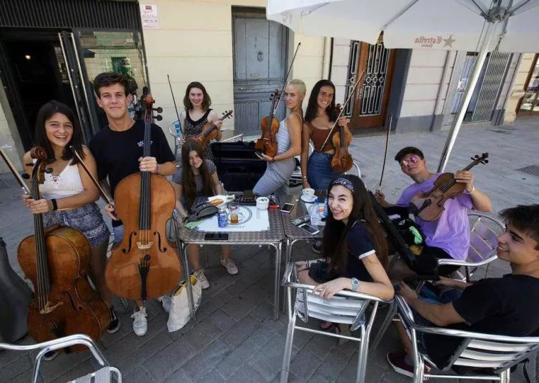 La Fira de Lutiers omple Cervera