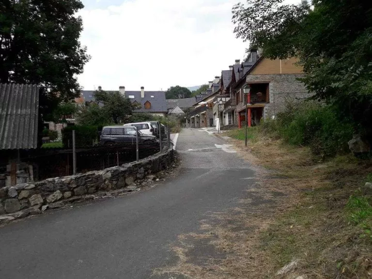 Les inverteix 100.000 euros a reformar set carrers deteriorats