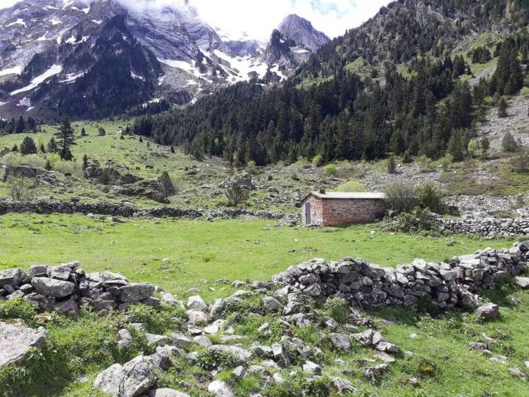 Treballs per recuperar el camí de Sarrahèra