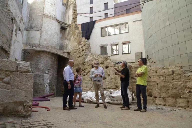 L’accés al Canyeret pel carrer General, als Porxos, enllestit a la tardor