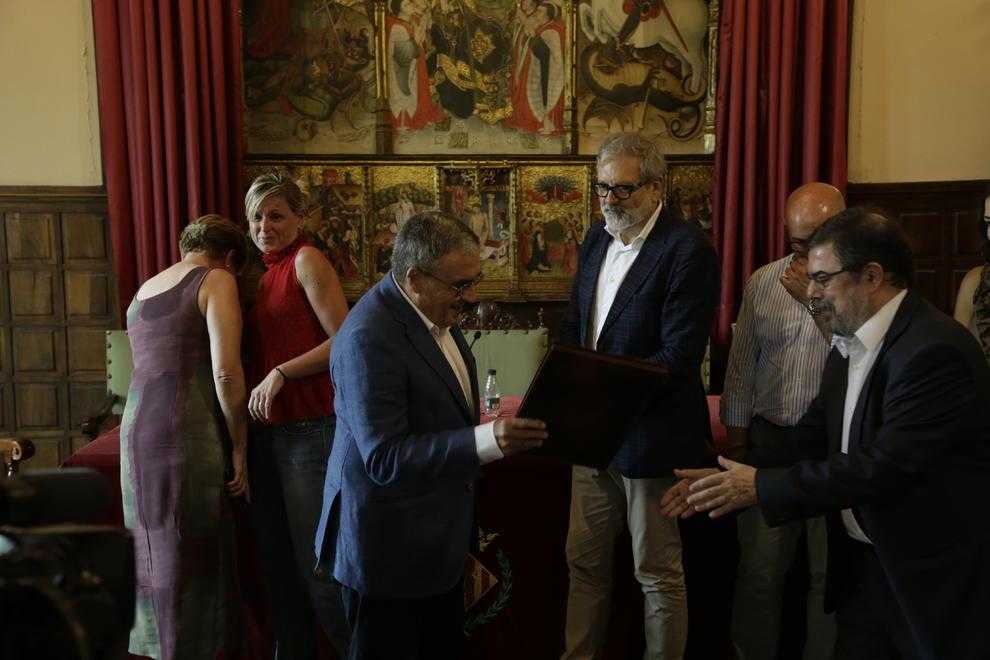 Ros s’acomiada assegurant que no canviaria res com a alcalde i sense nomenar successor