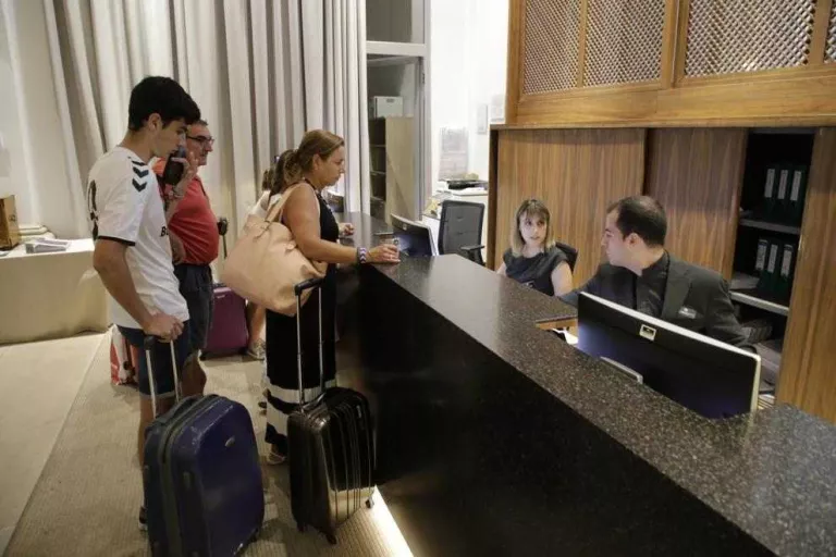 El Parador allotja uns 15.000 clients en un any i assoleix un 75% d’ocupació mitjana
