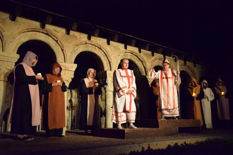 La pluja impedeix l'última funció del 'Retaule de Sant Ermengol'