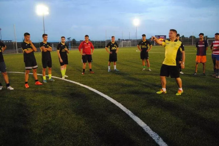 El CF Golmés estrena la gespa artificial