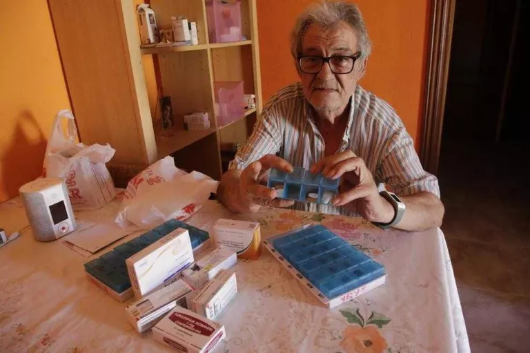 Els pacients que prenen deu medicaments o més a Lleida augmenten un 14% en 3 anys