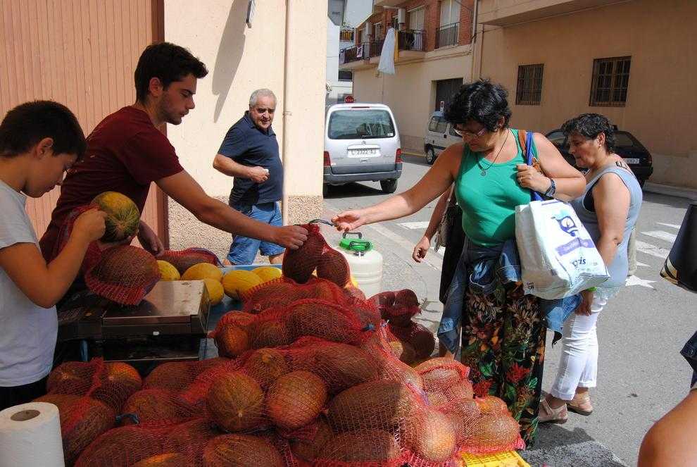 Artesa fa un gir a la fira de Sant Bartomeu per assegurar-ne el futur