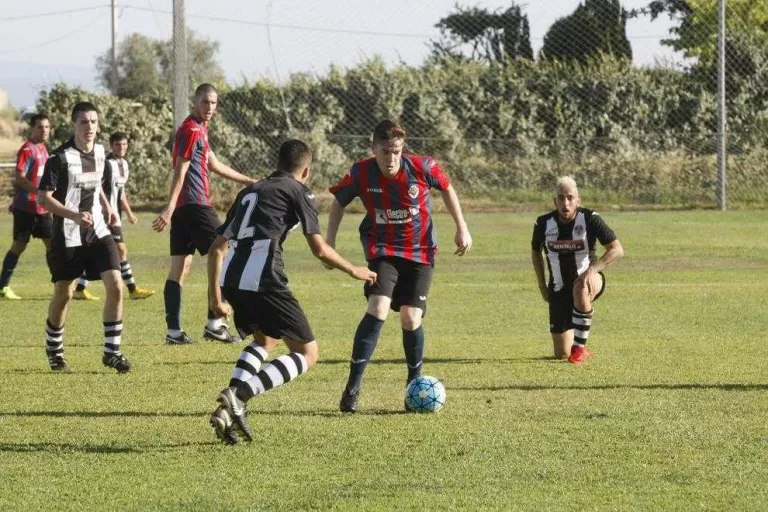 El Tàrrega arriba a la Lliga en plena forma