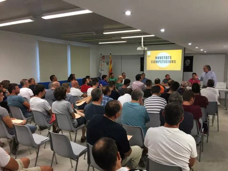 La Quarta Catalana instaura els canvis sense limitació