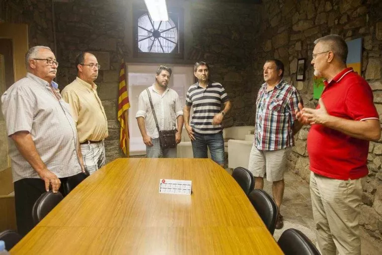 Una desena de queixes pels talls de llum a la vall del Corb