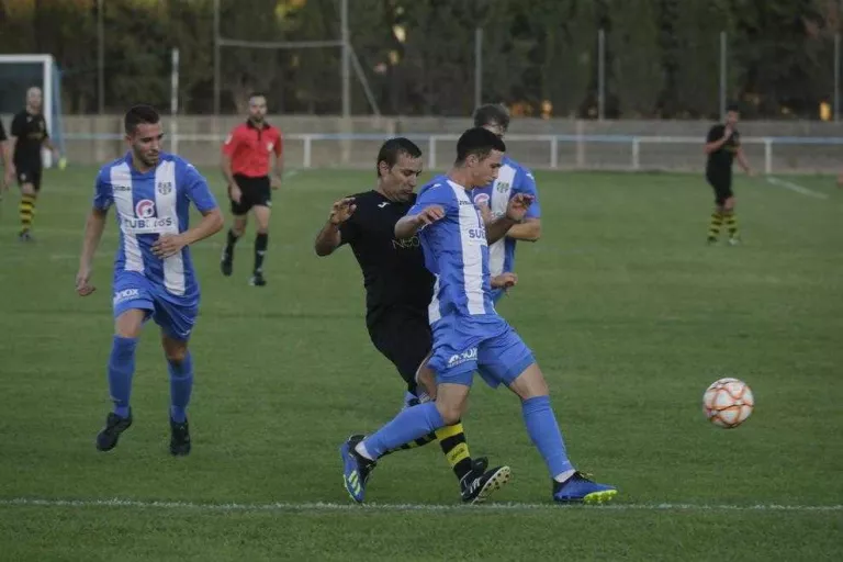 El Torregrossa arranca amb una golejada a casa