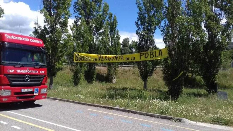 La Pobla estudia canviar el nom del passeig de Borrell