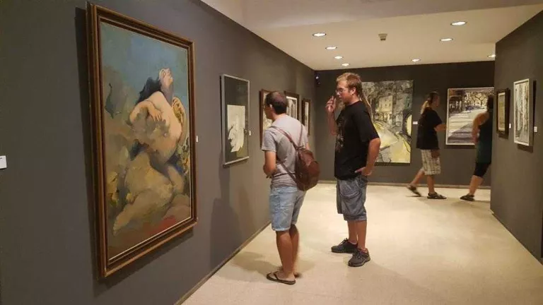 Balaguer exhibeix quadres del fons municipal d'art