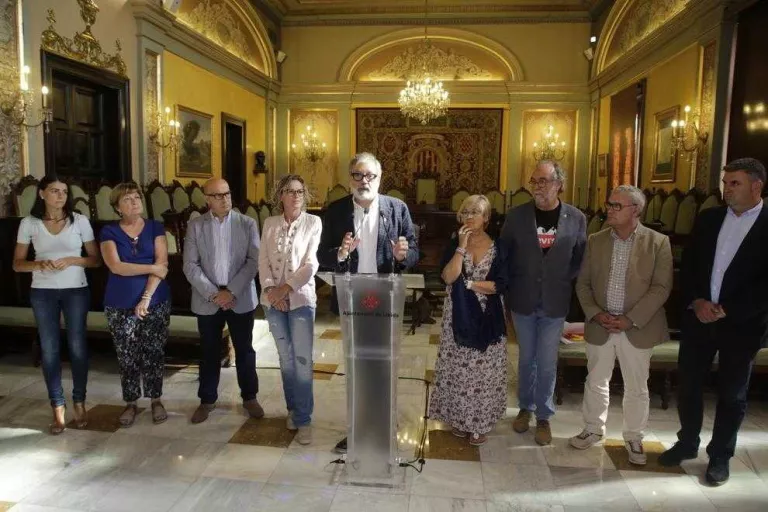 Larrosa accepta revisar noms ‘franquistes’ de carrers i consultarà el Memorial Democràtic