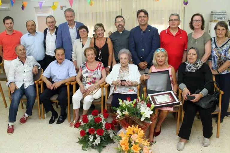 Homenatge a una àvia centenària a Tàrrega