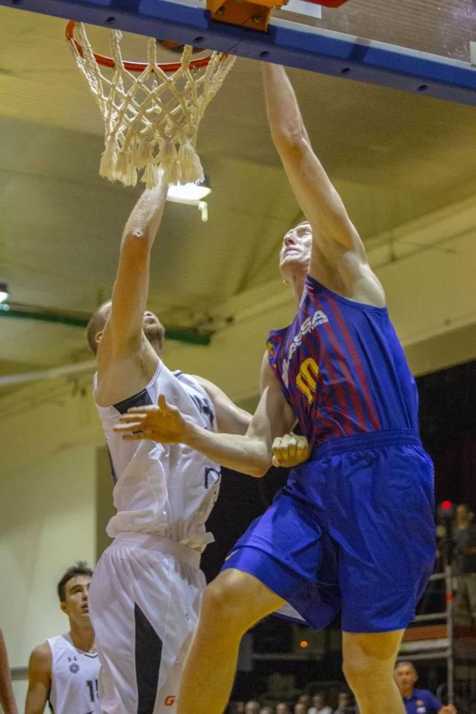 Borges es bolca amb un Barça devastador