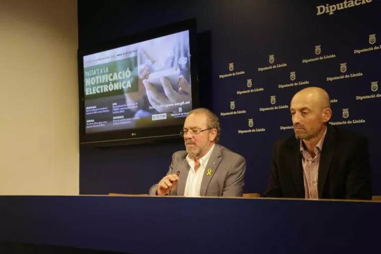 La Diputació vol estalviar un milió en cartes cada any