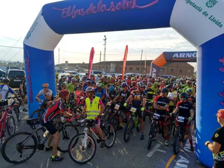 Més de tres-cents ciclistes a la Transplant Bike Almenar