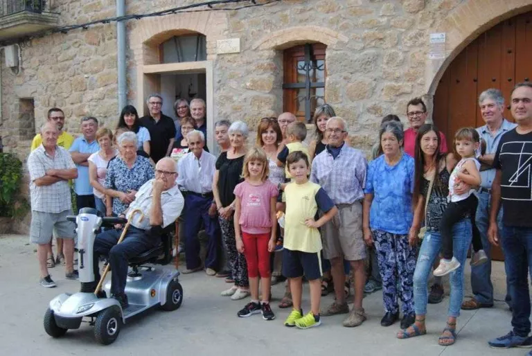 Una nena de 4 anys de Lluçars, sense transport escolar al viure a 1,5 km de l'última parada