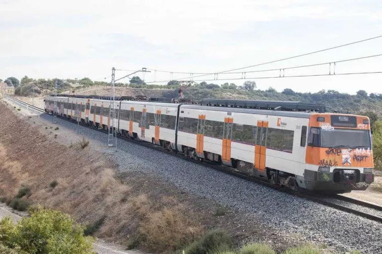 Una nova avaria deixa parat un tren a Granyanella i afecta cinc trajectes