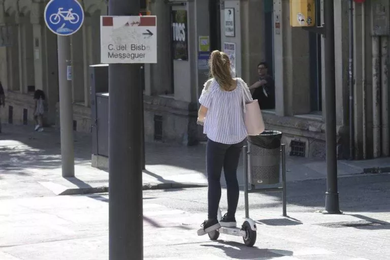Lleida estrenarà aquest estiu servei públic de lloguer de patinets elèctrics