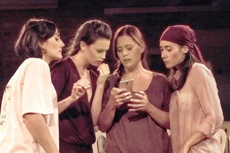 Cametes Teatre presenta ‘Mireta tancada’ avui a Fondarella