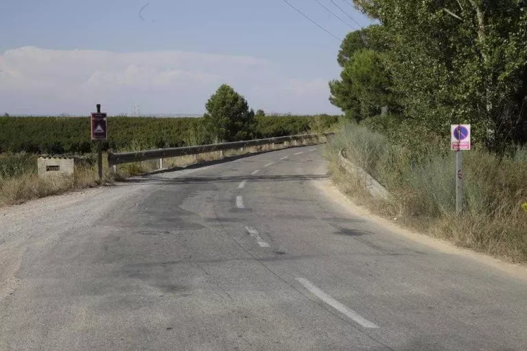 Mor un motorista de 46 anys en una sortida de via a Torres de Segre