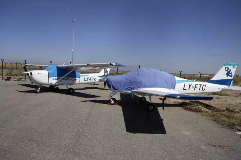 Una firma lituana inicia la formació de trenta-cinc pilots a l’aeroport d’Alguaire
