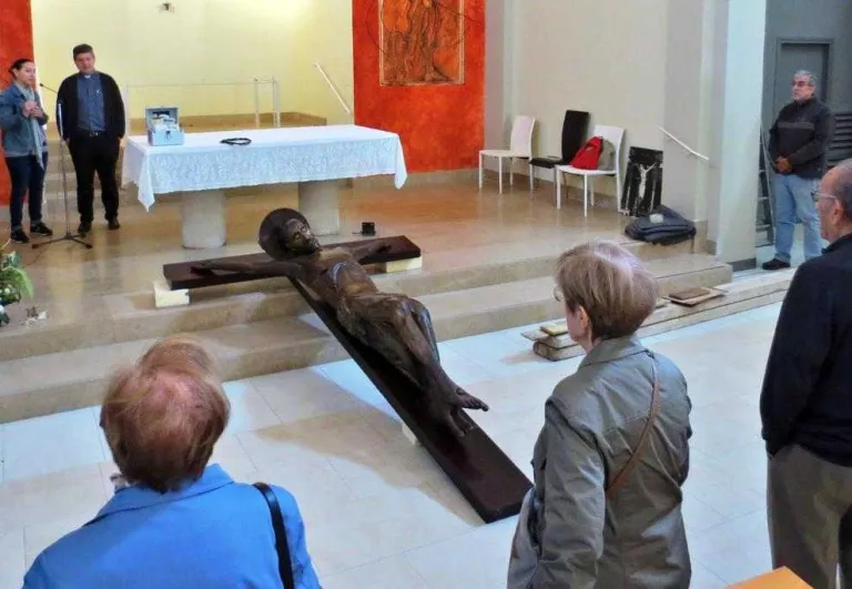 El Sant Crist de Cervera ‘viatja’ a Barcelona per ser restaurat