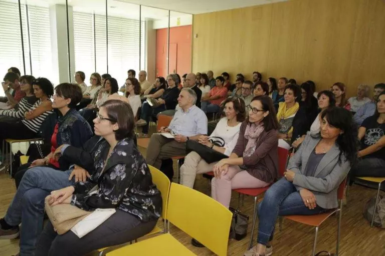 Els especialistes en reumatologia inauguren curs a la Llotja
