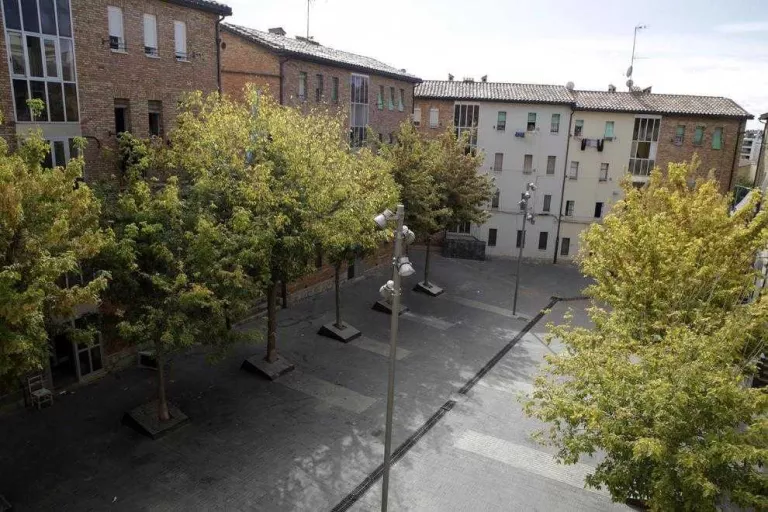 Menors sense escolaritzar deambulen pel Barri Antic