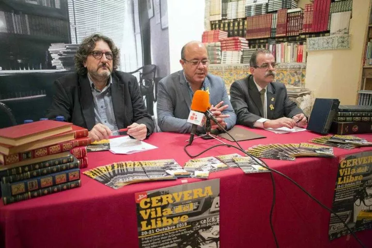 El centenari de Pedrolo presideix Cervera, Vila del Llibre