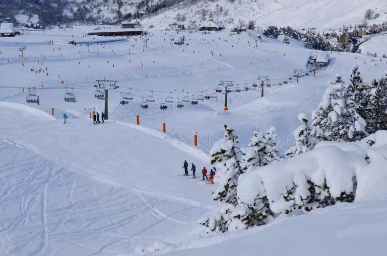 L’esquí arranca temporada al desembre i en 5 mesos donarà feina a més de mil persones