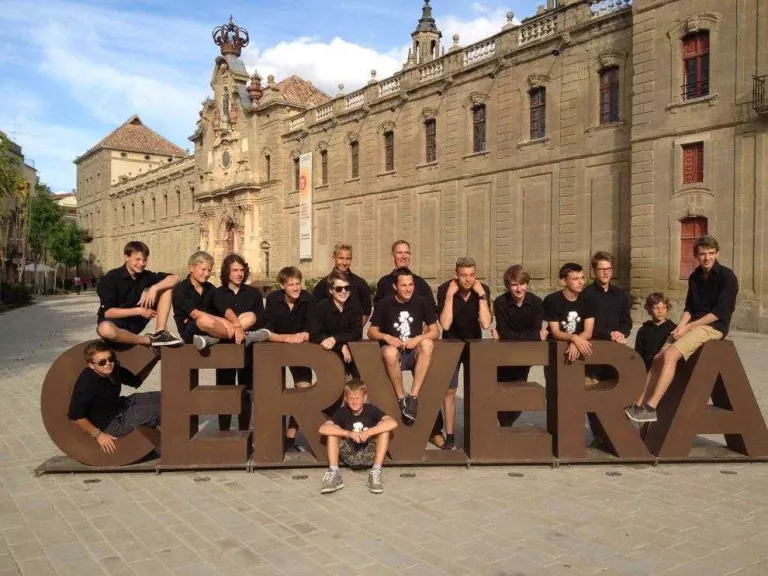 Concert a Cervera d'un grup juvenil de percussió d'Alemanya