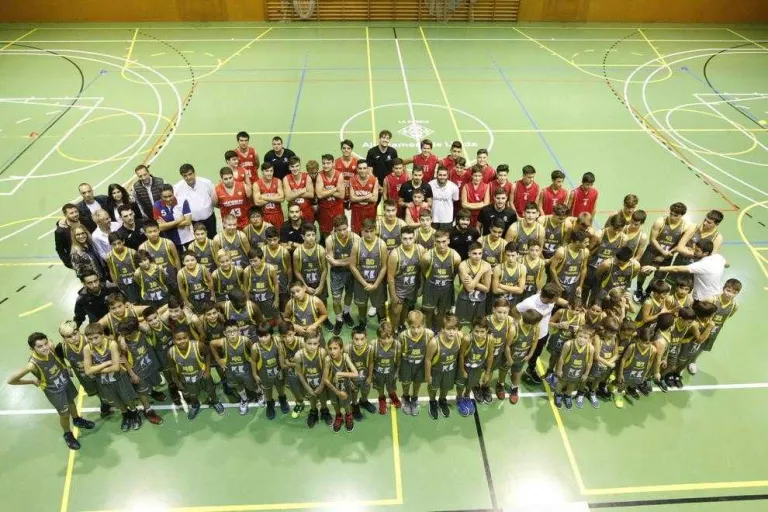 CB Cappont i Sícoris presenten els seus 10 equips