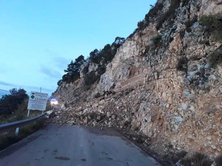 L’accés a Port del Comte, encara tancat, espera solució