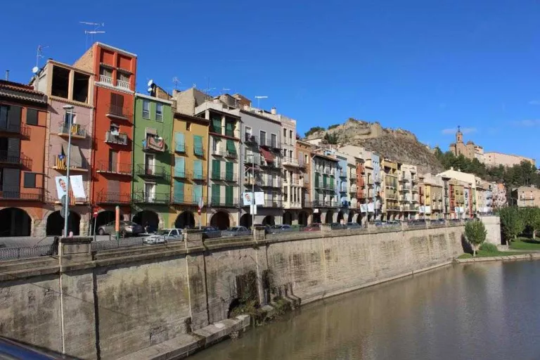 Balaguer restaura el 43% de les façanes del centre històric