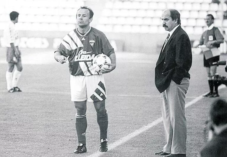 Els jugadors del Lleida reclamen suport a l’afició amb l’Hèrcules
