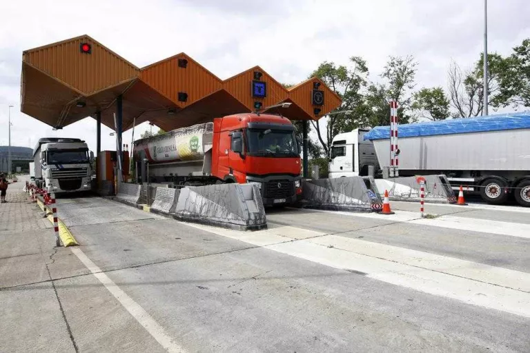 El transport cancel·la la mobilització arran d’un primer acord