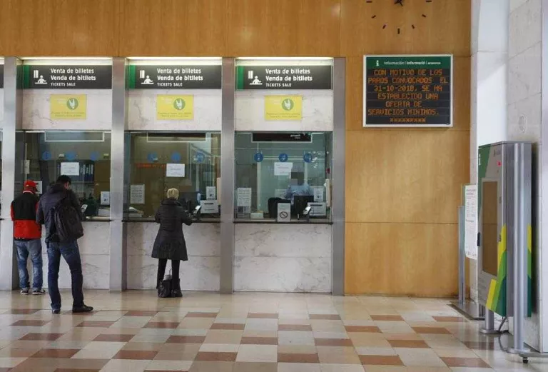 Poca repercussió de l’aturada a Renfe i queixes per la falta d’informació