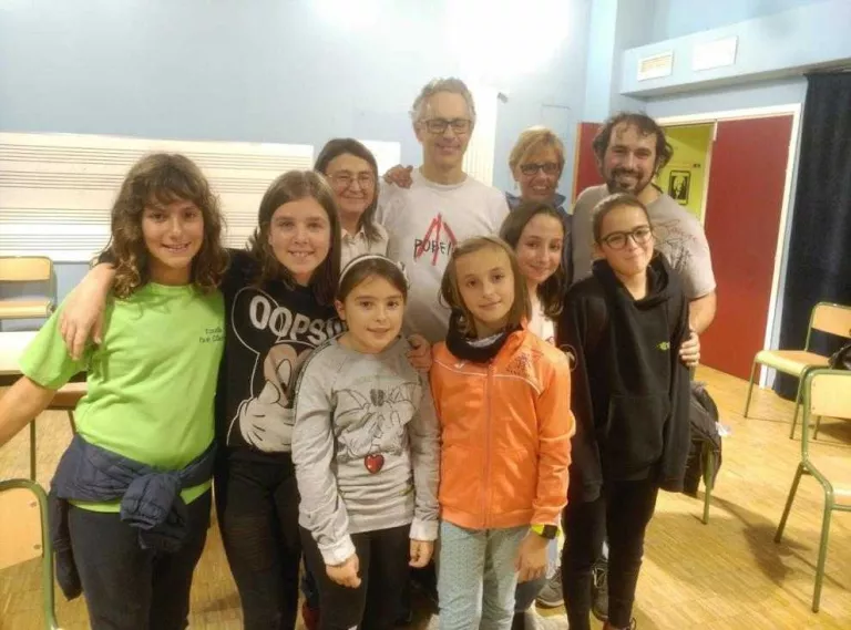 Alumnes de l’Escola de Música de la Seu, en una cantata a Andorra